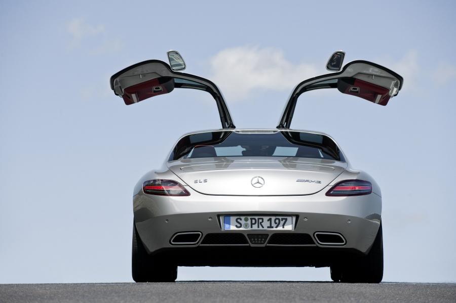  Mercedes-Benz SLS AMG 2010 года  (фото 228 из 526)